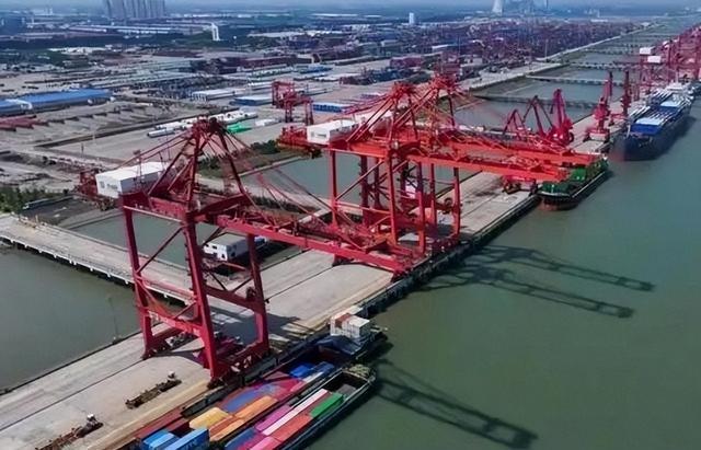 两会后必看!大厂收缩、房子不涨2026年普通人的钱到底从哪来?(图4)