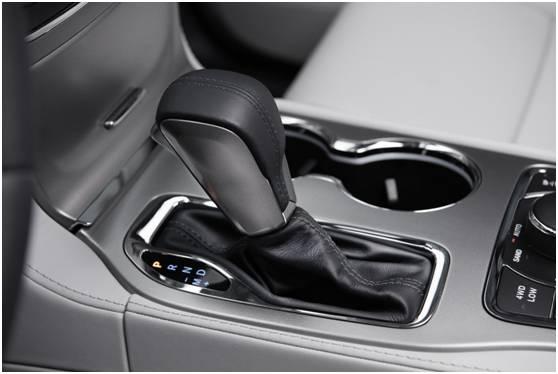 春风十里不如你福泉山麓试驾改款Jeep大切诺基(图4)