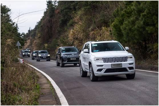 春风十里不如你福泉山麓试驾改款Jeep大切诺基(图8)