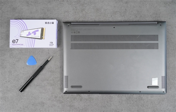 学生党必学：手把手教你更换笔记本固态硬盘(图9)