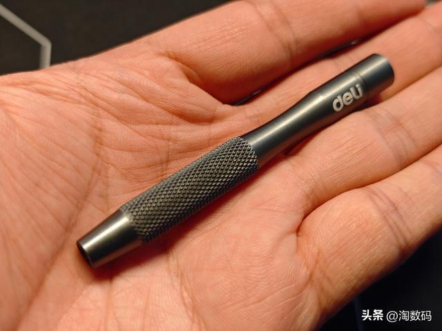 廉价国货验票：￥8块9得力龙鳞铝柄精密螺丝刀10件套开箱简评(图6)