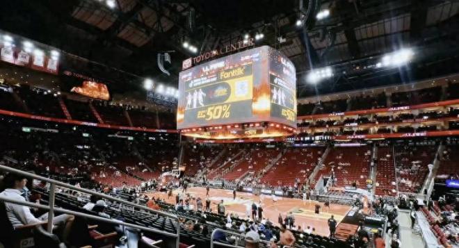 从濒临倒闭到登上NBA赛场大屏国产螺丝刀成老外的梦中情刀！(图1)